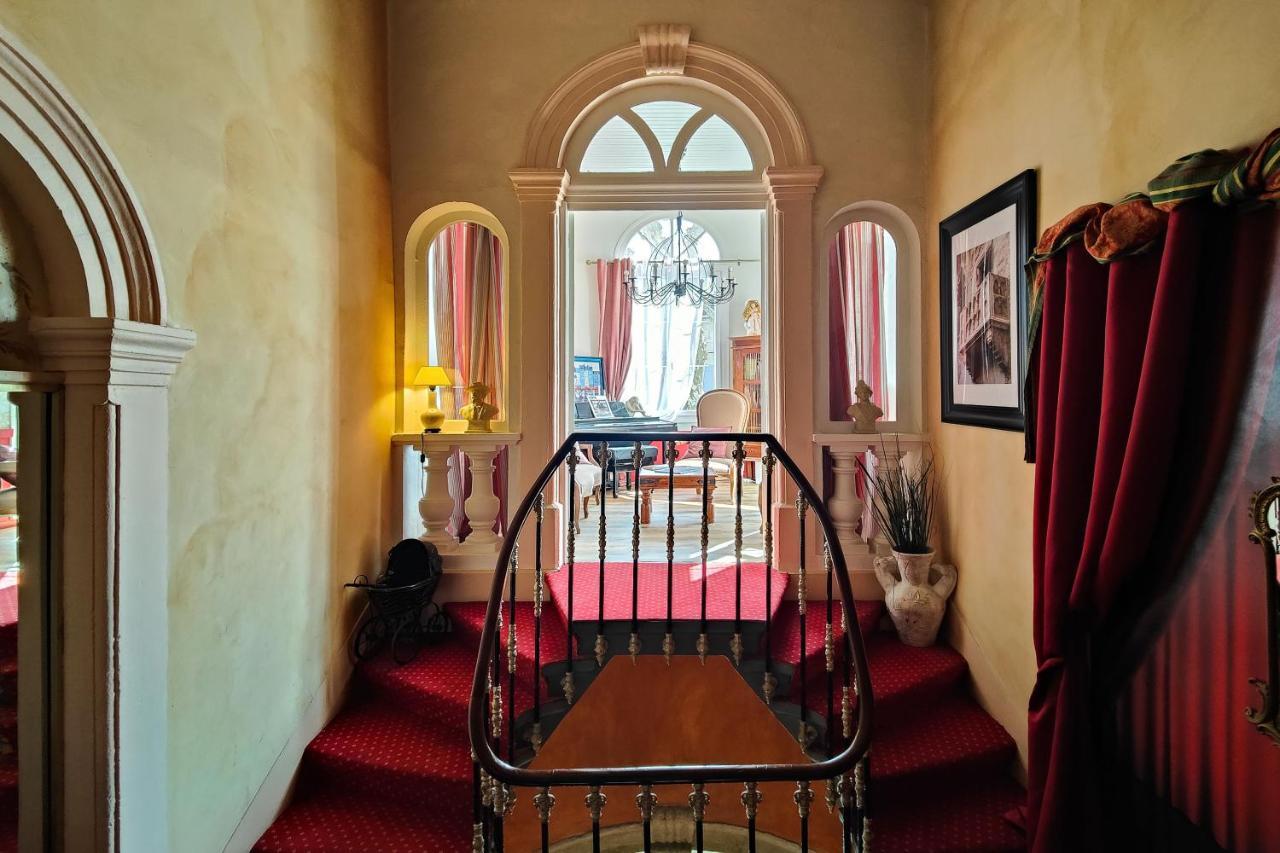 Hotel Des Artistes Tarascona Esterno foto